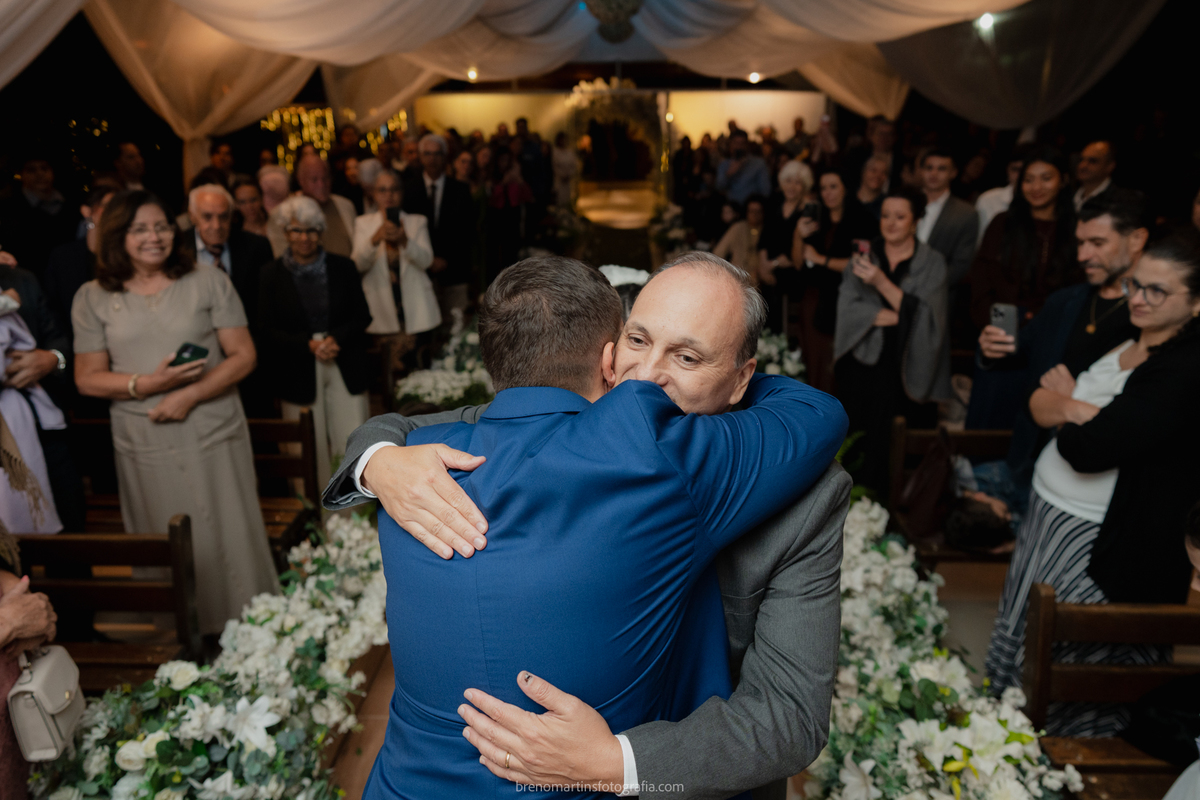 larissa-e-nicholas-lindo-casamento-no-espaco-alpes-serrano-brenomartinsfoto