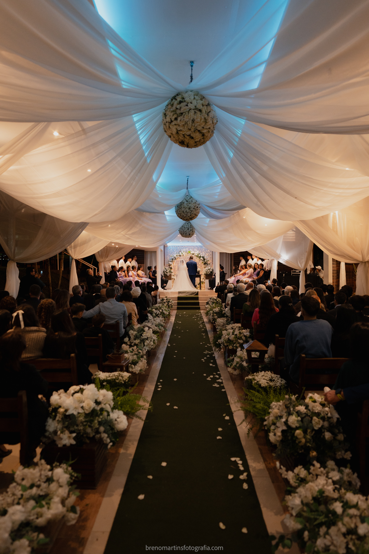 larissa-e-nicholas-lindo-casamento-no-espaco-alpes-serrano-brenomartinsfoto