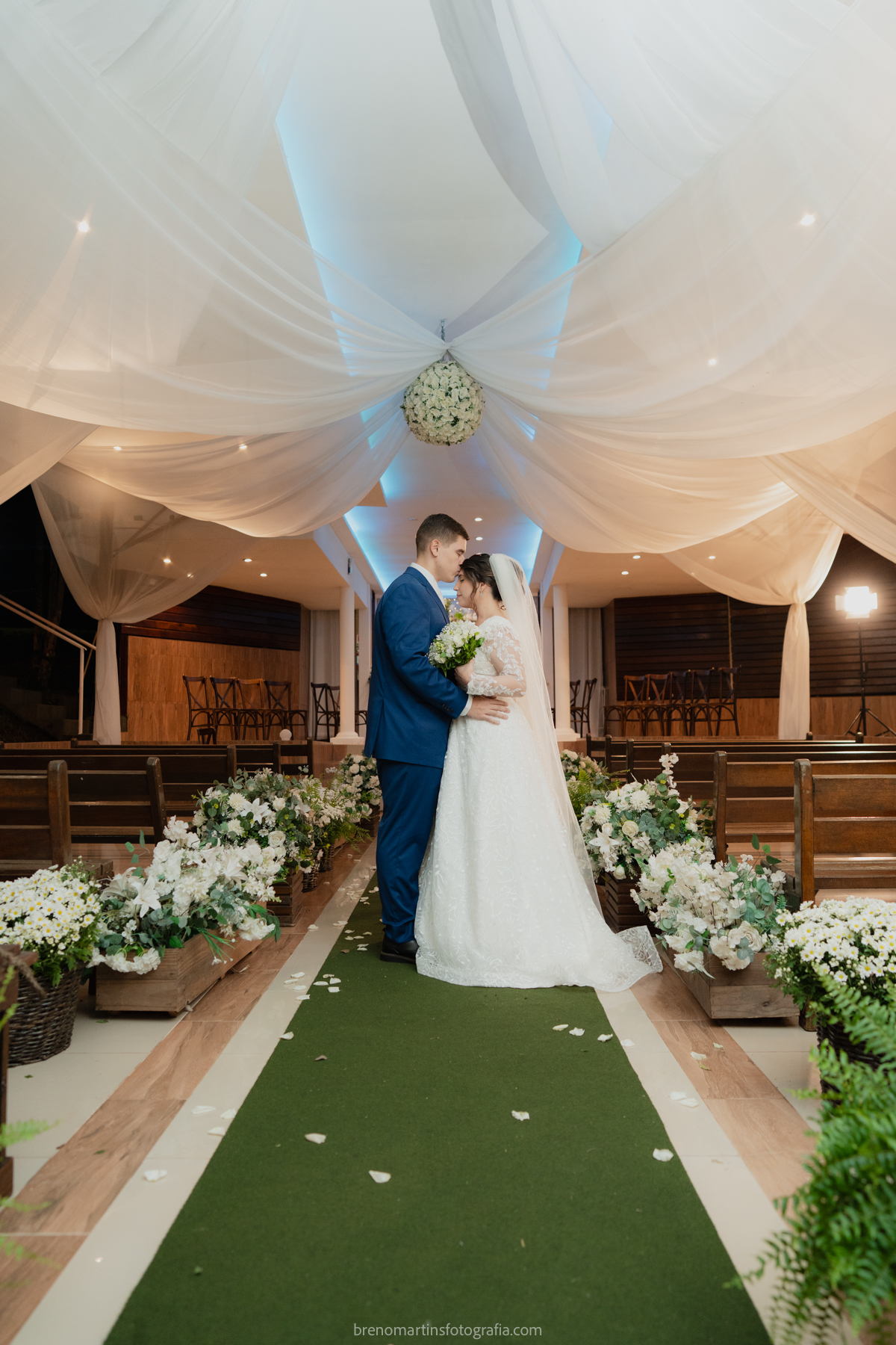 larissa-e-nicholas-lindo-casamento-no-espaco-alpes-serrano-brenomartinsfoto