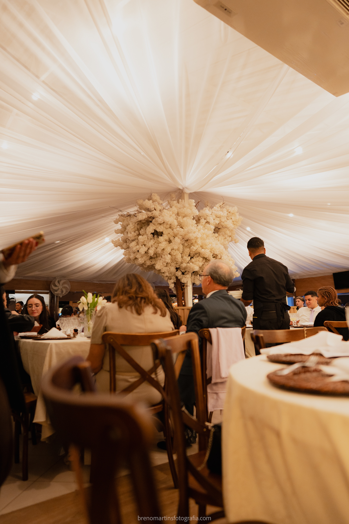 larissa-e-nicholas-lindo-casamento-no-espaco-alpes-serrano-brenomartinsfoto