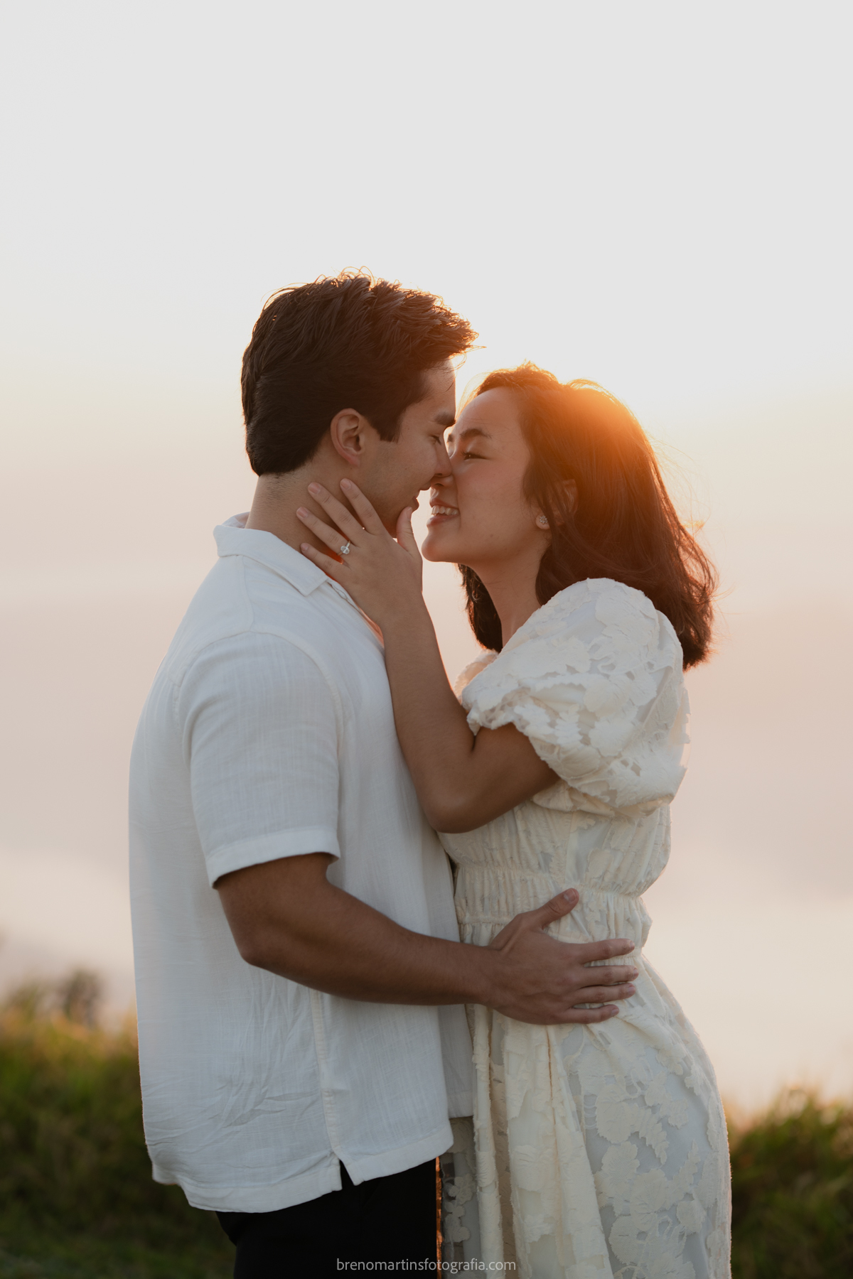 olivia-e-eric-lindo-pre-wedding-no-morro-do-capuava-brenomartinsfoto