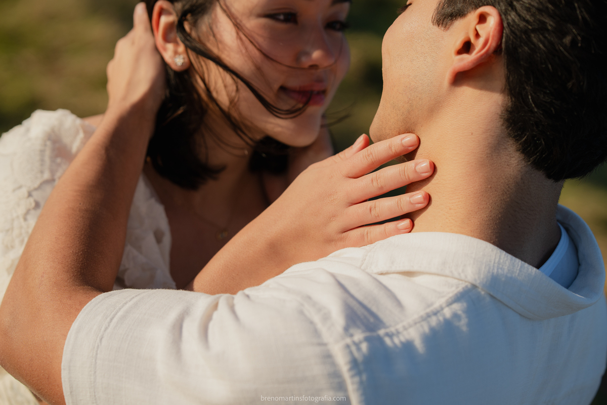 olivia-e-eric-lindo-pre-wedding-no-morro-do-capuava-brenomartinsfoto
