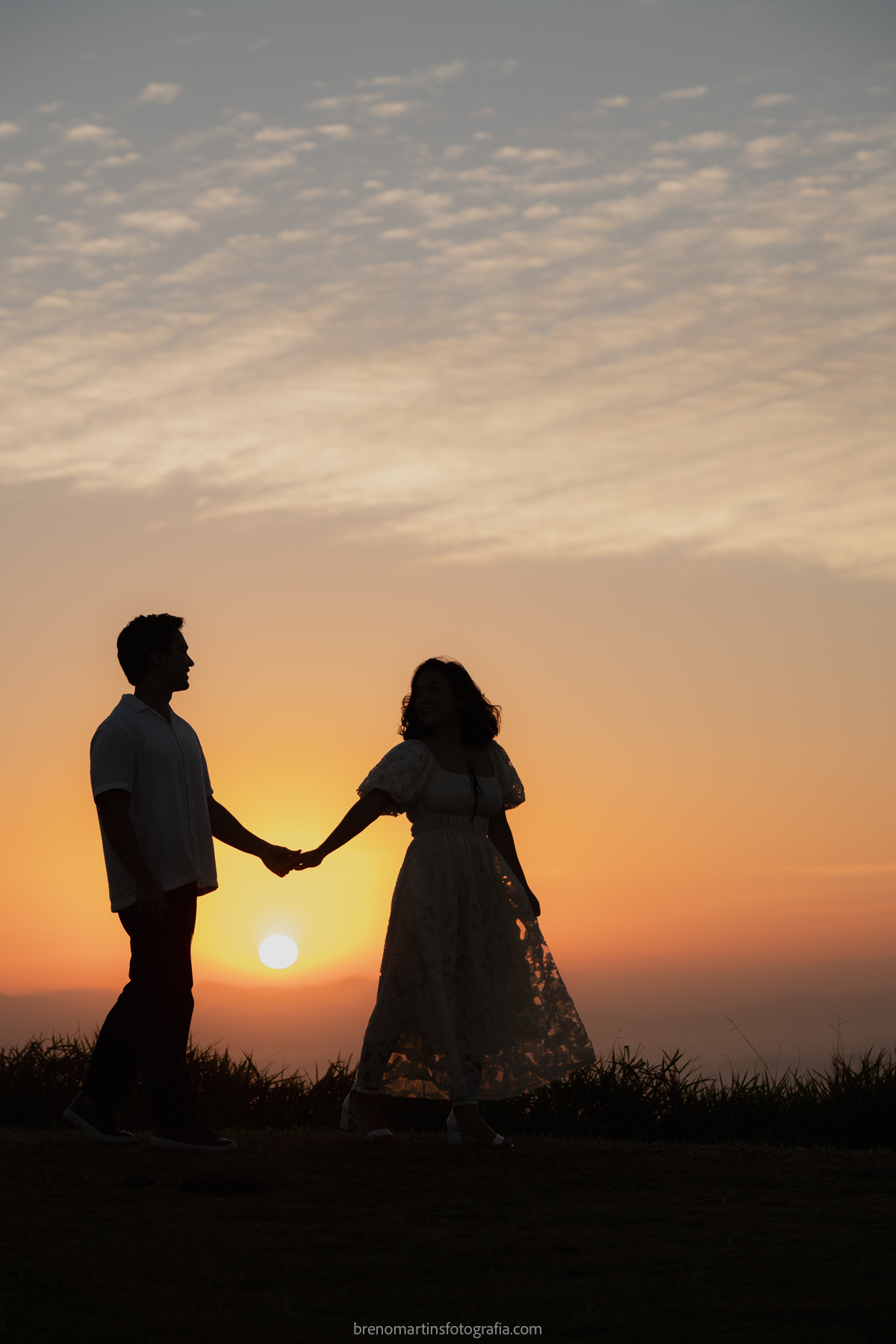olivia-e-eric-lindo-pre-wedding-no-morro-do-capuava-brenomartinsfoto