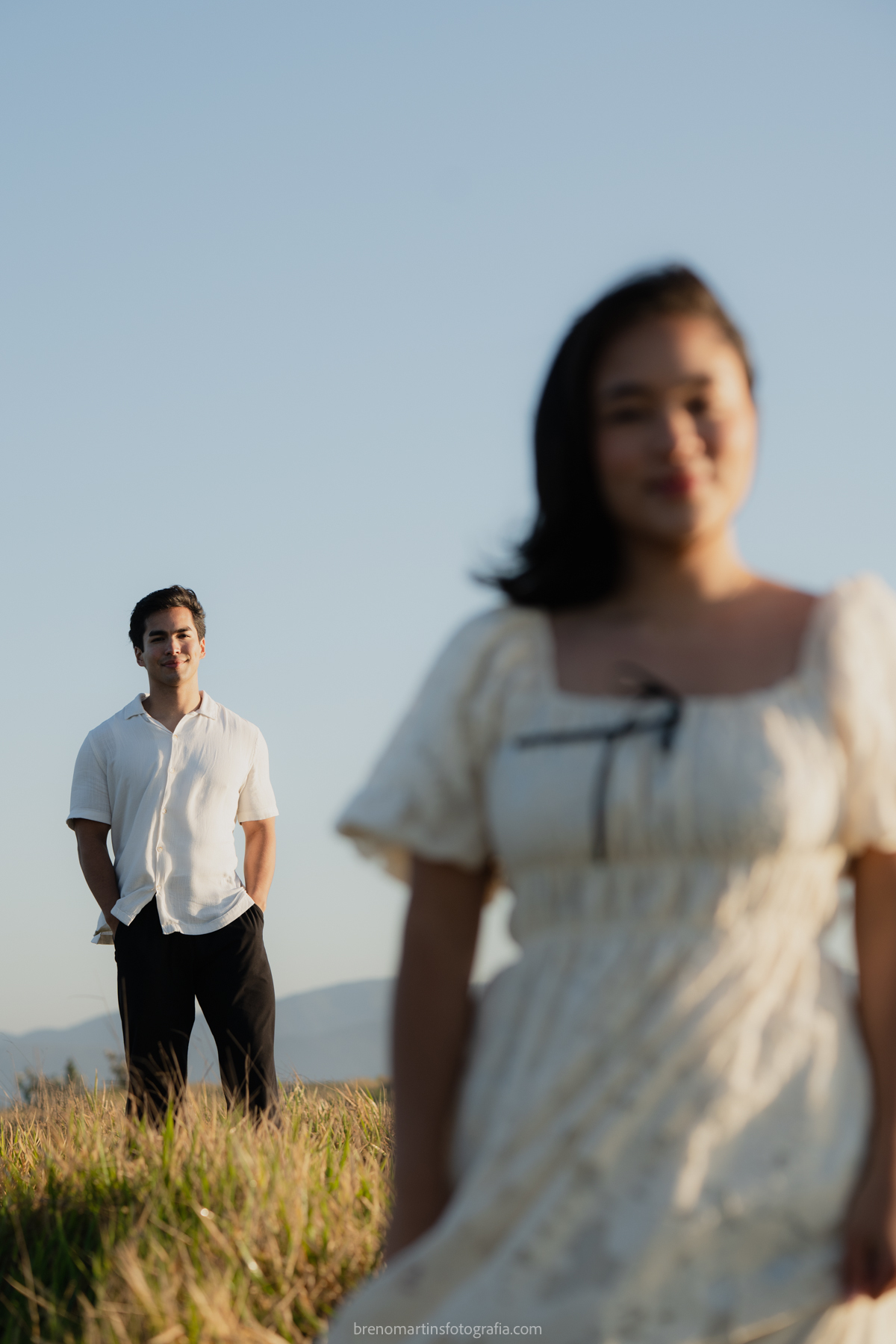 olivia-e-eric-lindo-pre-wedding-no-morro-do-capuava-brenomartinsfoto