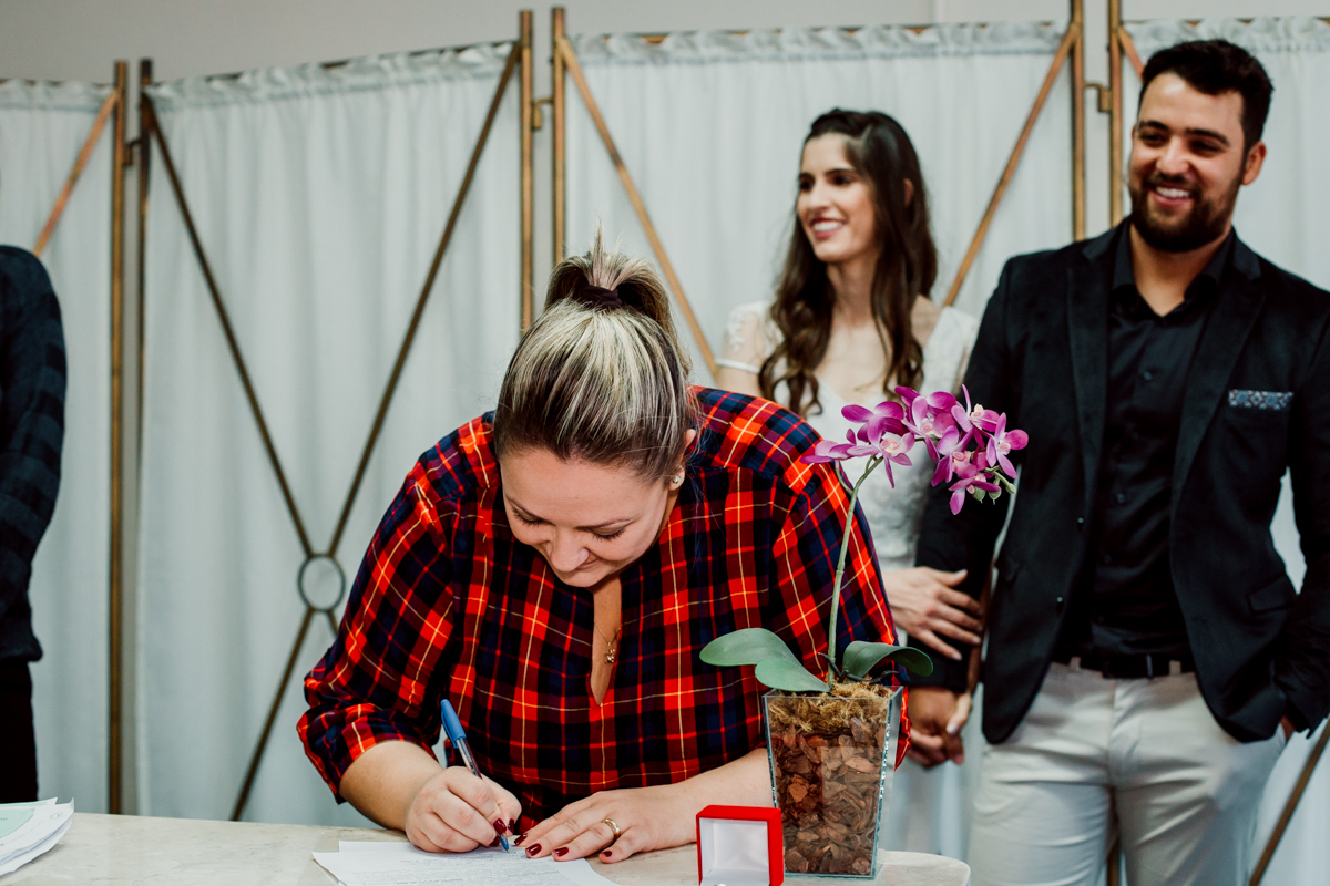 bruna-e-anderson-casamento-em-sorocaba_ensaio-no-jardim_botanico-cartorio_de-sorocaba-breno_martins-fotografia