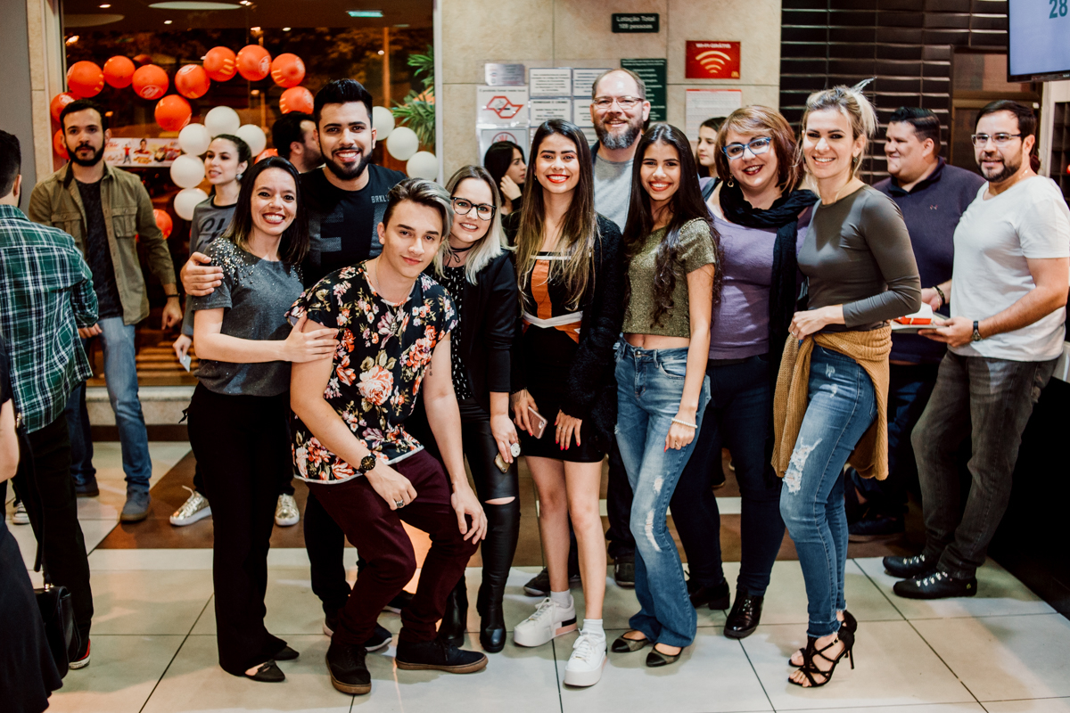 Mc-Dia-Feliz-nos-nao-estamos-sozinhos-mc-donalds-mc-dia-feliz-big-mac-alem-da-fotografia-dicas-de-fotografia-breno-martins-fotografia