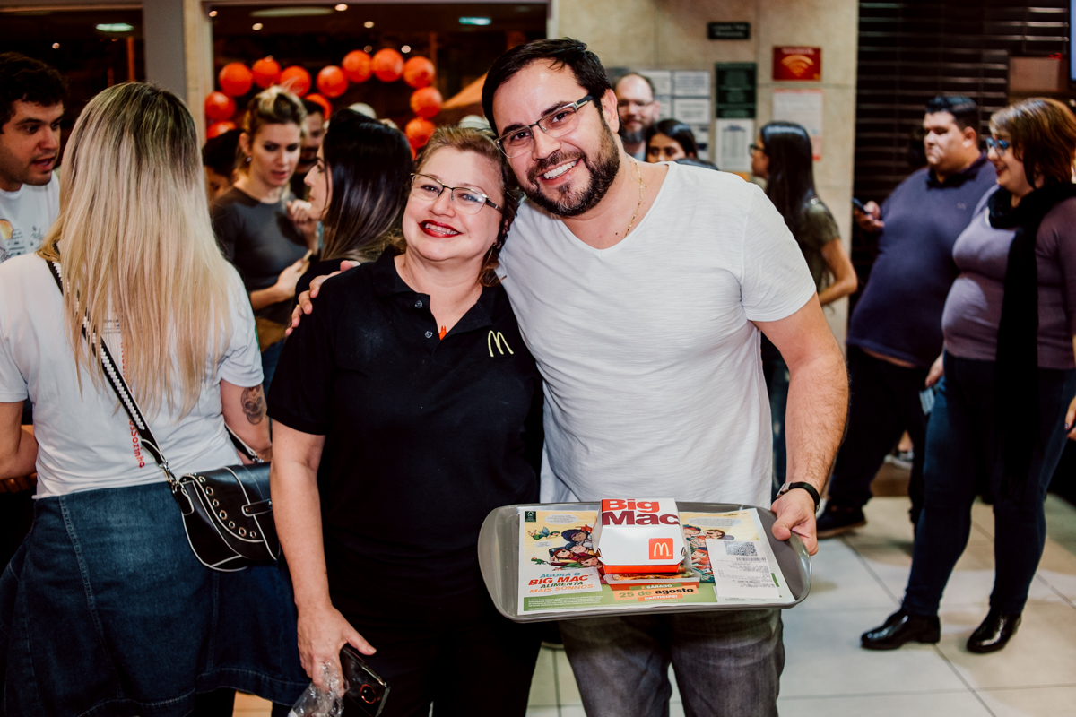 Mc-Dia-Feliz-nos-nao-estamos-sozinhos-mc-donalds-mc-dia-feliz-big-mac-alem-da-fotografia-dicas-de-fotografia-breno-martins-fotografia