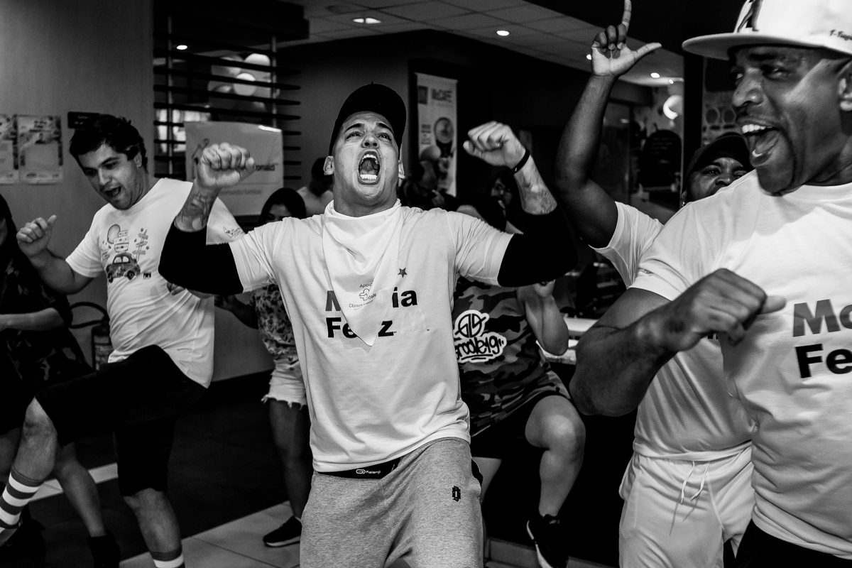 Mc-Dia-Feliz-nos-nao-estamos-sozinhos-mc-donalds-mc-dia-feliz-big-mac-alem-da-fotografia-dicas-de-fotografia-breno-martins-fotografia