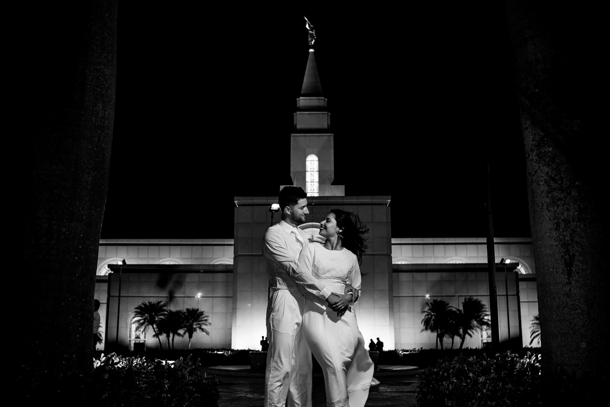 raquel-e-andrew-selamento-de-noite-no-templo-de-campinas-mormon_fotos-de-selamento-no-templo-sud_templo-de-campinas-fotos-de-noite-no-templo-mormon-_breno-martins-fotografia