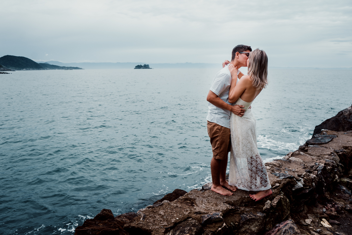 ana-e-sergio-ensaio-pre-wedding-na-praia-do-eden-no-guaruja-casamento-litoral-mormon-fotos-de-pre-wedding-no-litoral-de-sp-casamento-sud