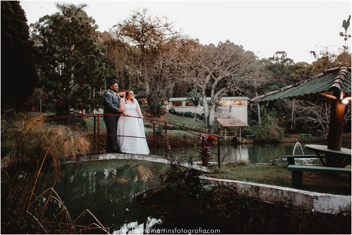 dany-e-italo-casamento-sud-mormon-templo-sud-casamento-no-bosque-da-cachoeira-em-aguas-da-prata-sp-casar-breno-martins-fotografia-casamento-sud-making-of-noiva