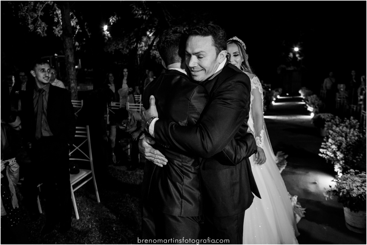rozalia-e-dorisvaldo-casamento-em-hortolandia-chacara-portal-paraiso-casar-em-campinas-casamentos-no-interior-de-sp-breno-martins-fotografia-fotografo-campinas--vestido-de-noiva-campinas-sp-canal-alem-da-fotografia