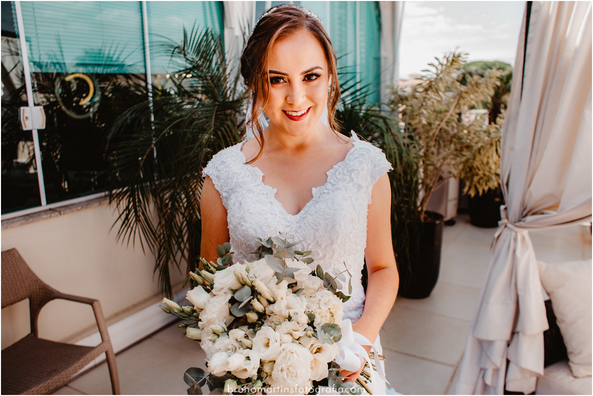 carol-e-lucas-making-of-no-espaco-florenca-em-indaiatuba-noivas-2020-dicas-de-making-of-de-noiva-casar-no-interior-sp-making-of-noiva-casamento-sud-mormon-noiva-2019-breno-martins-fotografia