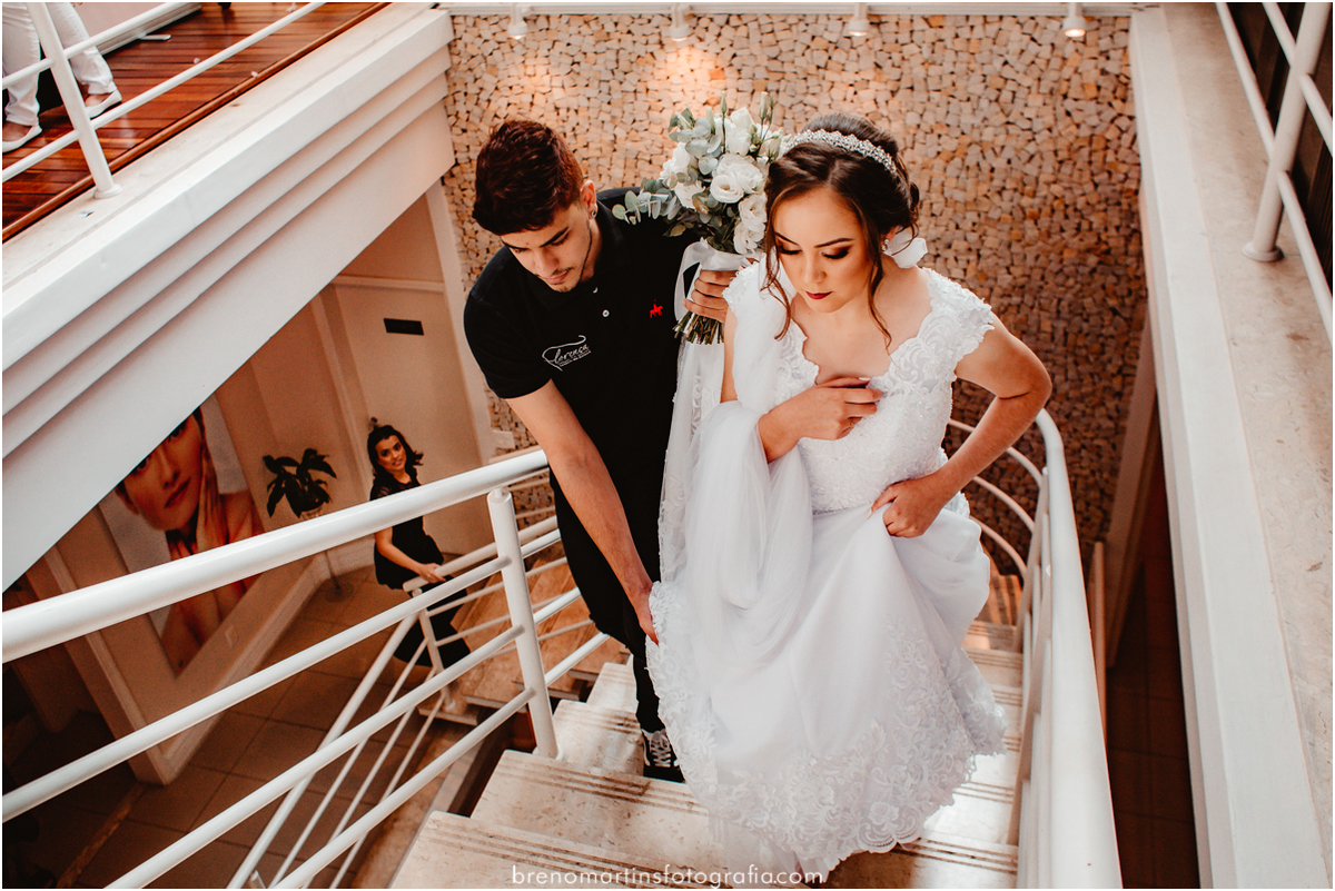 carol-e-lucas-making-of-no-espaco-florenca-em-indaiatuba-noivas-2020-dicas-de-making-of-de-noiva-casar-no-interior-sp-making-of-noiva-casamento-sud-mormon-noiva-2019-breno-martins-fotografia