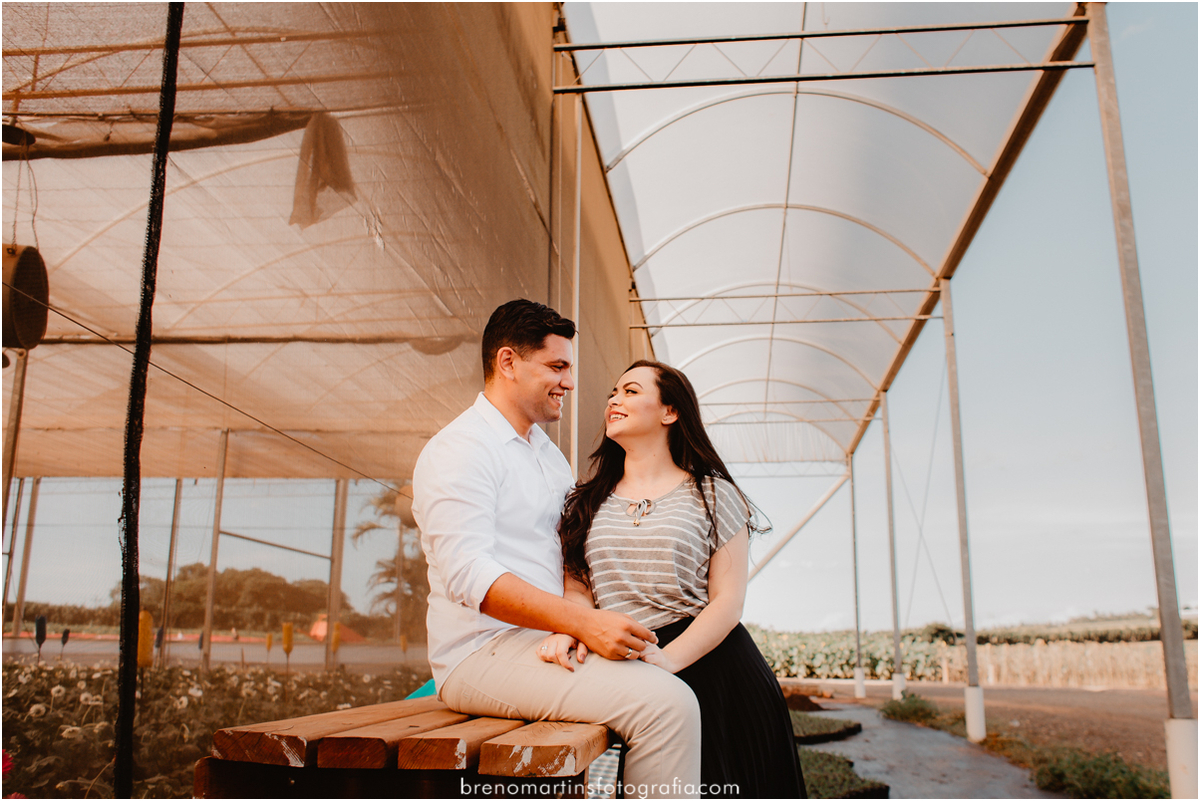 pamela-e-joao-victor-pre-wedding-em-holambra-cidade-das-flores-dicas-de-fotografia-em-holambra-ensaio-na-cidade_das-flores_theo-turismo-em-holambra-breno-martins-fotografia
