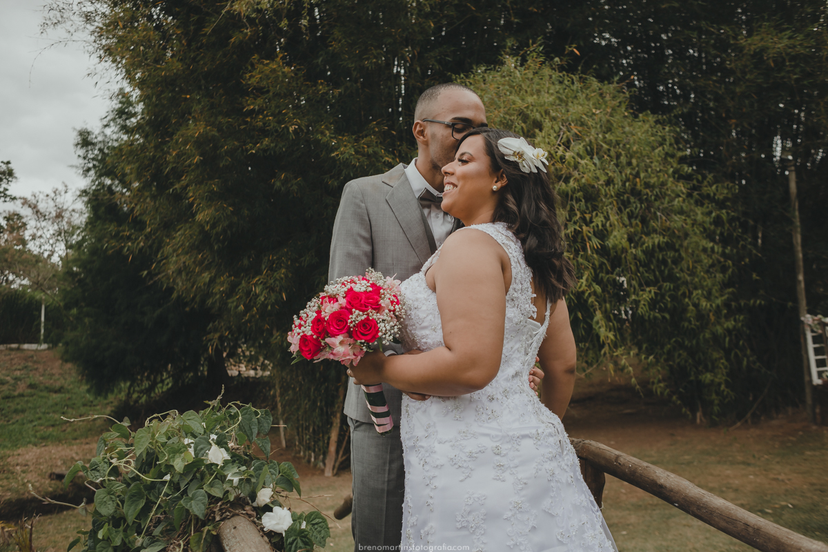 rafaela-e-jonathan-casamento-no-para-sempre-21-joaquim-egidio-campinas-buffet-para-sempre-21-fotografo-em-campinas-breno-martins-fotografia-casamento-de-dia-casamento-em-dia-nublado-canal-alem-da-fotografia-breno-martins