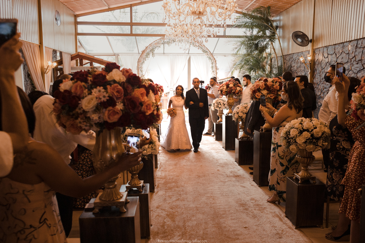 bruna-e-rafael-casamento-sud-na-chacara-encanto-das-aguas-em-suzano-forografo-em-suzano-templo-de-campinas-sao-paulo-casamento-eterno-@brenomartinsfotografia-pinterest-canal-alem-da-fotografia-chacara-encanto-das-aguas-suzano-sp