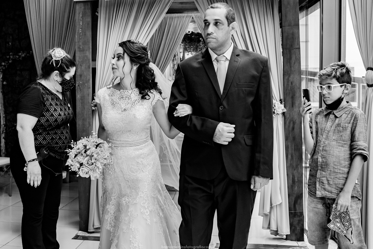 bruna-e-rafael-casamento-sud-na-chacara-encanto-das-aguas-em-suzano-forografo-em-suzano-templo-de-campinas-sao-paulo-casamento-eterno-@brenomartinsfotografia-pinterest-canal-alem-da-fotografia-chacara-encanto-das-aguas-suzano-sp