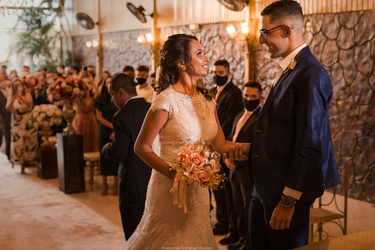 bruna-e-rafael-casamento-sud-na-chacara-encanto-das-aguas-em-suzano-forografo-em-suzano-templo-de-campinas-sao-paulo-casamento-eterno-@brenomartinsfotografia-pinterest-canal-alem-da-fotografia-chacara-encanto-das-aguas-suzano-sp