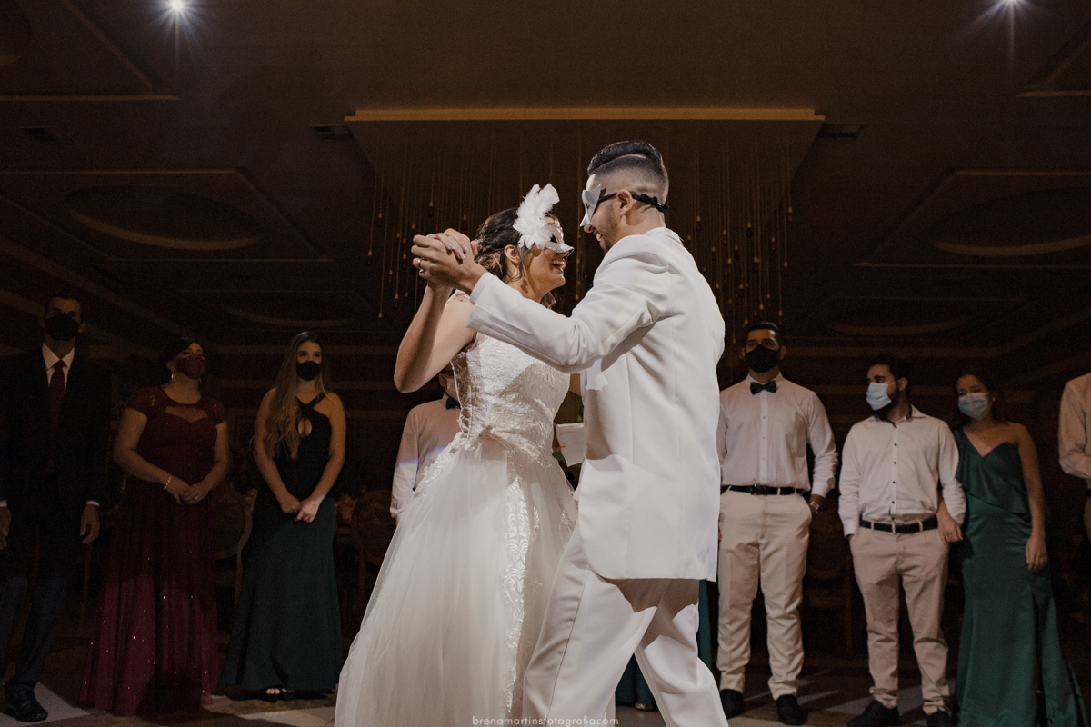 beatriz-e-patrick-casamento-no-buffet-evento-perfeito-casamento-na-mansao-adelia-prado-av-alcantara-machado-1705-Mooca-templo-sud-templo-de-sao-paulo-fotografo-no-buffet-evento-perfeito