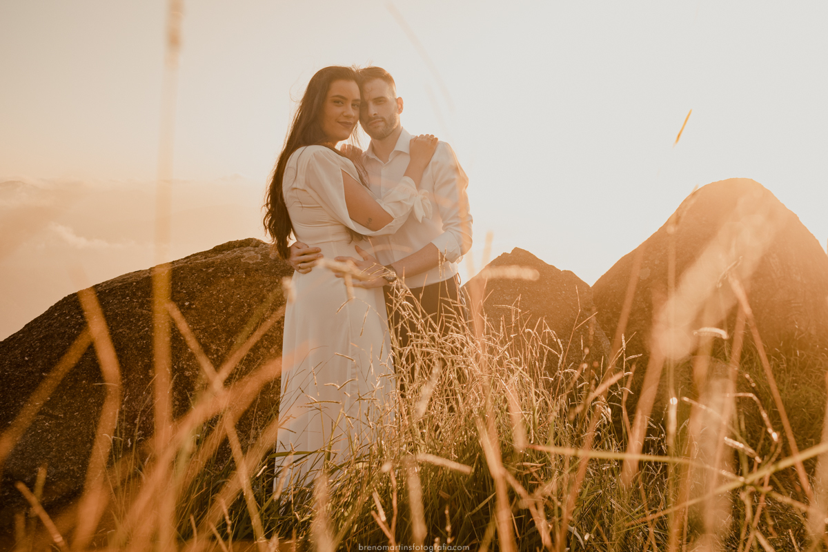 Leticia-e-matheus-pre-wedding-no-pico-do-olho-da-agua-canal-alem-da-fotografia-dicas-para-fotografar-no-pico-do-olho-dagua-em-mairipora-fotografo-breno-martins-fotografia-casar-no-interior