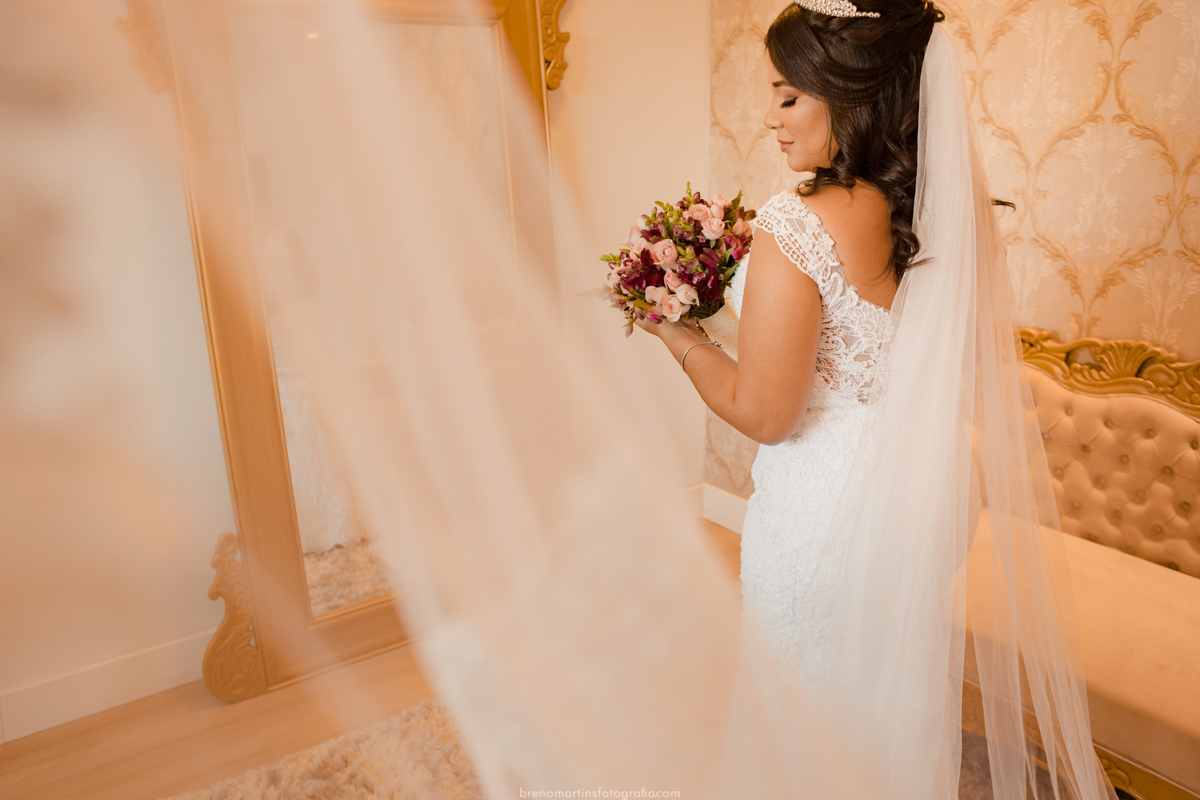 kenia-e-vitor-mozao-making-of-da-noiva-no-espaco-danila-gamarano-em-conselheiro-lafaiete-casamento-sud-fotografo-em-belo-horizonte-templo-sud-breno-martins-fotografia