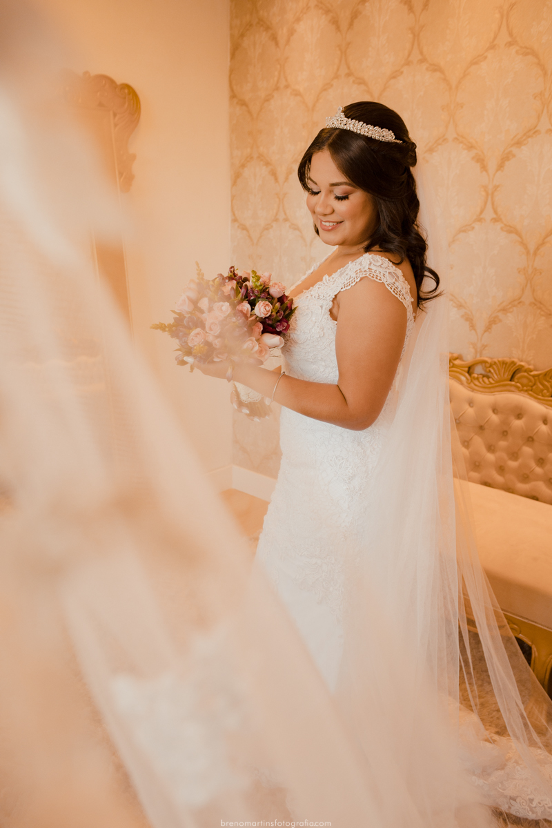 kenia-e-vitor-mozao-making-of-da-noiva-no-espaco-danila-gamarano-em-conselheiro-lafaiete-casamento-sud-fotografo-em-belo-horizonte-templo-sud-breno-martins-fotografia