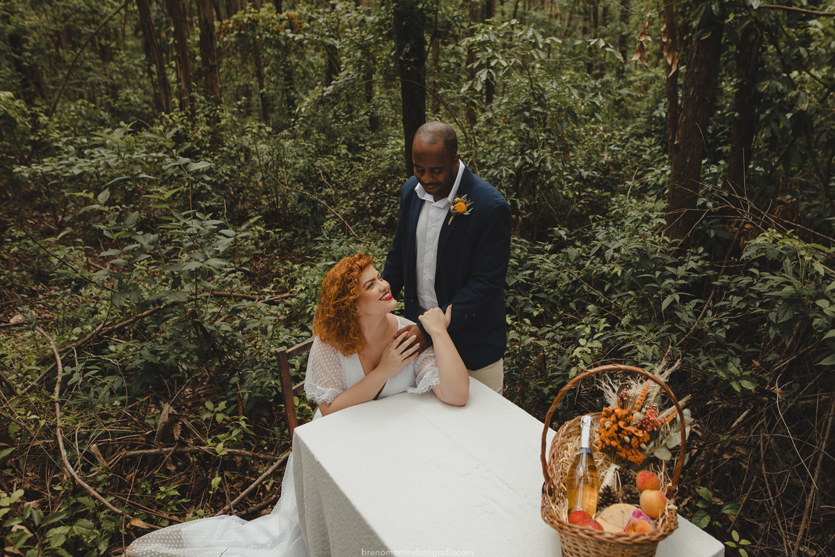 danielle-e-pedro-pre-wedding-casamento-no-espaco-buffet-floresta-parque-sim-na-floresta-pre-casamento-na-floresta-fechada-verde-breno-martins-fotografia1
