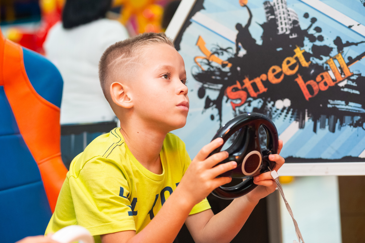 aniversário 1 ano, festa infantil, tema looney tunes, decoração looney tunes, pernalonga, piu-piu, patolino, buffet infantil, fotografia de aniversário, fotógrafo infantil, primeiro aniversário leonardo, fotos festa 1 ano, festa baby looney tunes, ensaio 