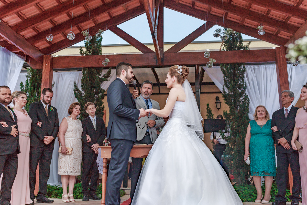 casamento em espaço di ungaro, troca das alianças, cerimonia de casamento,  fotografo de casamento, casamento em suzano, fotografo em suzano, empresa de foto e video, festa de casamento, zurique foto e video, fotos de casamento, fotografia de casamento