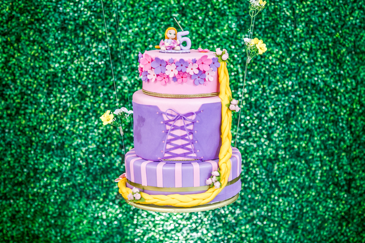 bolo cenografico, fotos infantil de aniversário, aniversário de 5 anos, festa de aniversário, fotografo para festa de aniversário, fotografo de aniversário, fotografo em suzano, fotografia de aniversário infantil, festa de aniversário dos enrolados