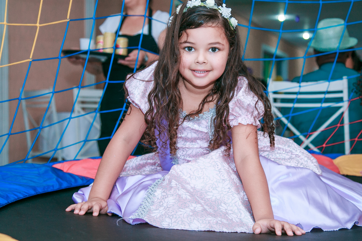 pula pula, ensaio de fotos infantil de aniversário, aniversário de 5 anos, festa de aniversário, fotografo para festa de aniversário, fotografo de aniversário, fotografo em suzano, fotografia de aniversário infantil, festa de aniversário dos enrolados