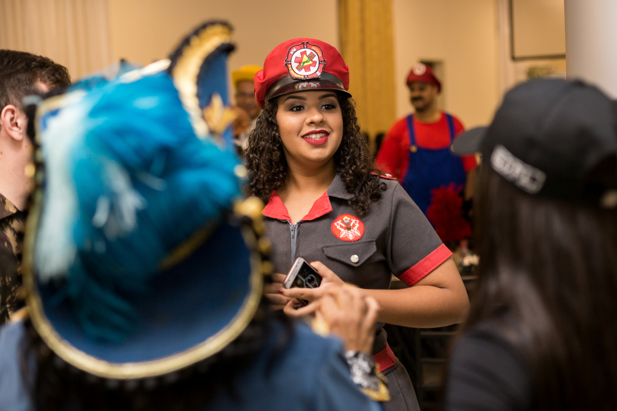foto de aniversario, festa a fantasia, festa de 40 anos, festa de 30 anos, festa alegre, festa, balada, fotografo de balada, fotografia de balada, mogi, suzano, poá, itaqua, zurique foto e video, mascara, mesa de docinhos, bolo cenografico