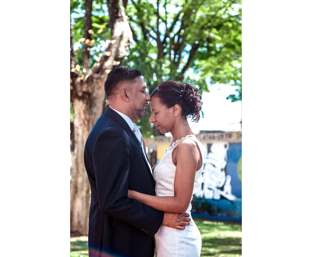 ensaio de fotos, casal, noivos, casamento civil, noivos apaixonados, ensaio de fotos romantico, ensaio de fotos praça de suzano