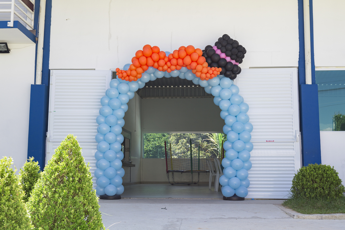 Arco de balão para festa infantil, porta feita de balão, balão mundo bita, arco de balão desconstruido, erika balões, fotografia de aniversario, fotógrafo de aniversario, fotógrafo em suzano, anabia fest, ana bia fest, decoração infantil