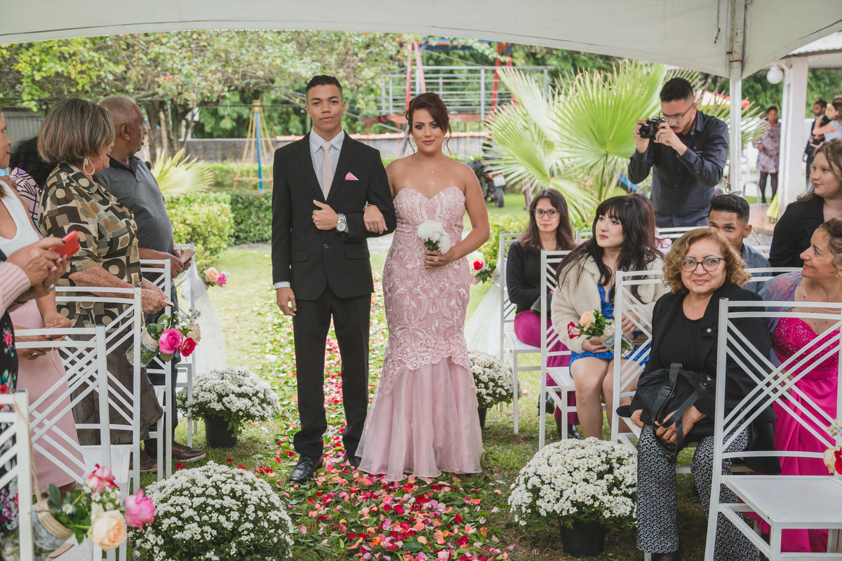 Making of da noiva, fotografia profissional de casamento, fotografo em suzano, fotografo em sp, fotografo em são paulo, fotografo de casamento, wedding, casamento 2019, casamento 2020, entrada dos padrinhos, zurique foto e video