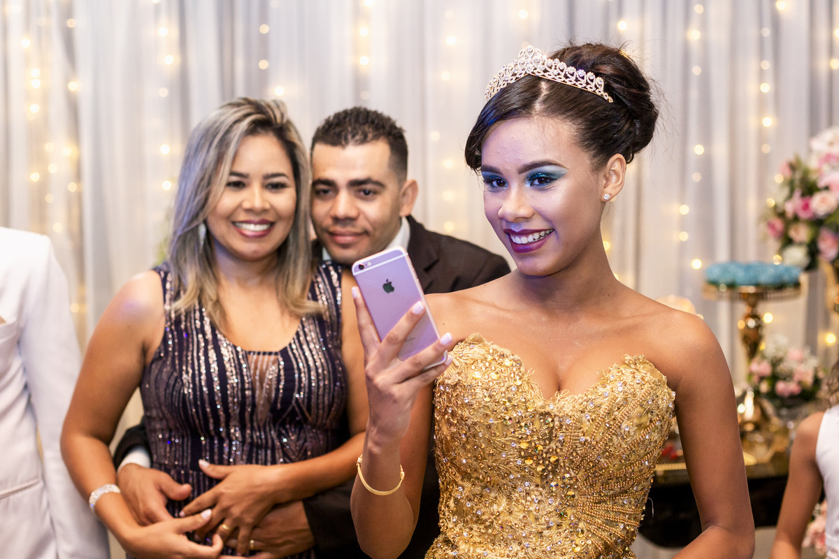 mesa de festa de aniversario, 15 anos, fotografia de aniversário, debutante, fotografia de aniversário, decoração, fotografo em santa isabel, fotografo em suzano, foto de aniversario, fotos de 15 anos, foto de balada, balada de 15 anos, planejamento festa