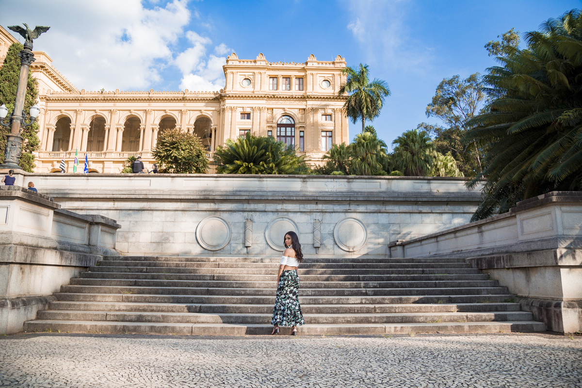 Ensaio de fotos, ensaio fotografico, ensaio externo do fotos, ensaio em museu do ipiranga, sp, fotografia de 15 anos, ensaio fotografico, fotografo para ensaio de 15 anos, fotografo em suzano, mogi das cruzes, fotografo profissional, fotos ao ar livre