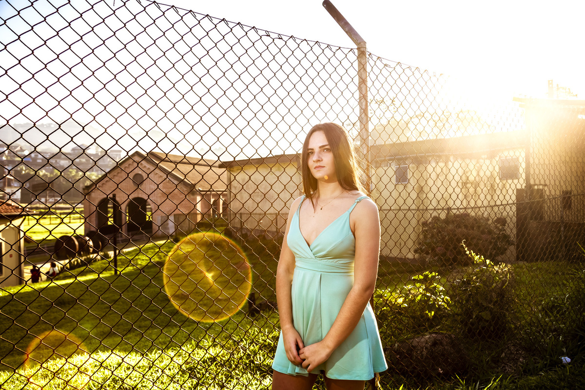 Ensaio feminino, paranapiacaba, ensaio de fotos, fotos na estação de trem, fotos de jovem, fotografo de ensaio feminino, fotografo em suzano, fotografo profissional, foto ao ar livre, feminino