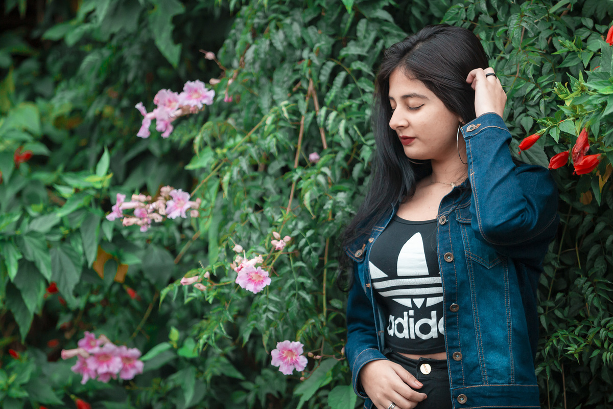 ensaio de fotos 15 anos, ensaio fotográfico, debutante, 15 anos, guararema, ensaio de fotos com madeira, pontilhão guararema, fotos linha do trem, ferrovia, ensaio fotográfico ferrovia, linha ferrea, ilha grande guararema