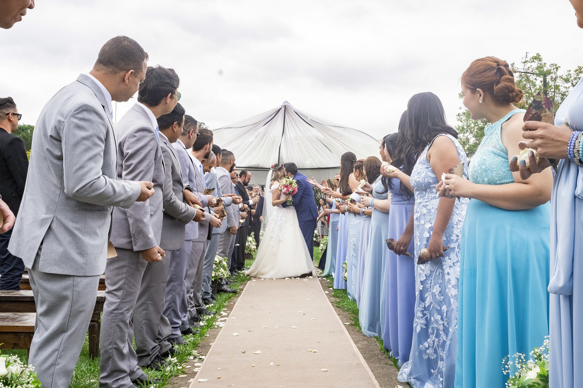 saída dos noivos, casamento em suzano, villaggio real
