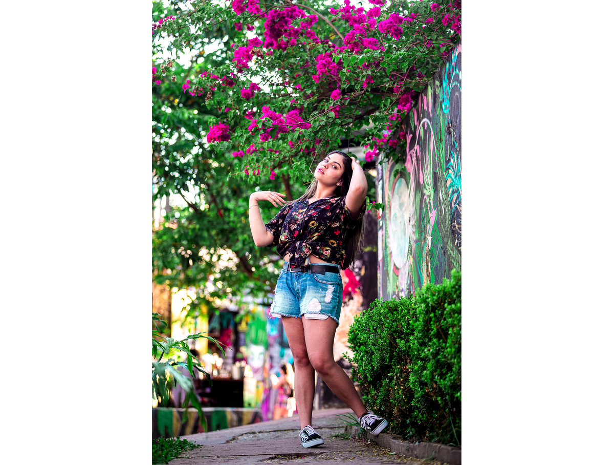 ensaio de fotos beco do batiman, beco do batiman, fotos parede com grafite, ensaio 15 anos, fotografo em suzano, debutante, ensaio fotografico beco do batman, fotografia de 15 anos, sp