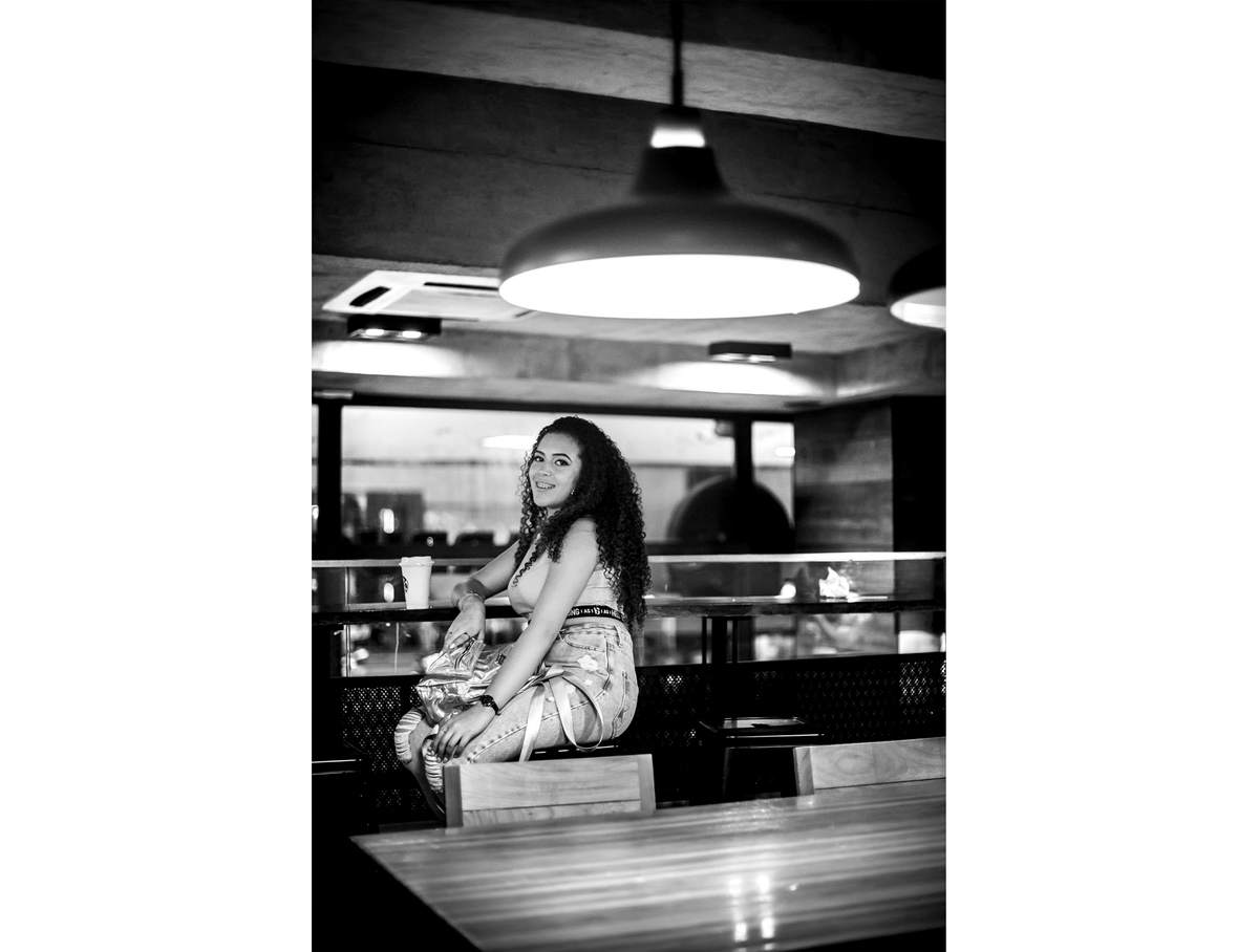 ensaio de fotos avenida paulista, fotografo de ensaio, avenida paulista, starbucks, fotos de 15 anos, ensaio de fotos feminino, fotografo em suzano, fotografo de aniversario de 15 anos, debutante, sp, ensaio fotografico em avenida paulista sp