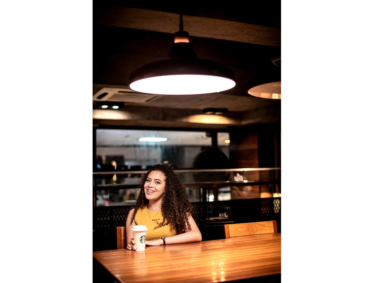 ensaio de fotos avenida paulista, fotografo de ensaio, avenida paulista, starbucks, fotos de 15 anos, ensaio de fotos feminino, fotografo em suzano, fotografo de aniversario de 15 anos, debutante, sp, ensaio fotografico em avenida paulista sp