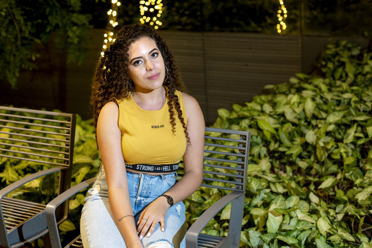 ensaio de fotos avenida paulista, fotografo de ensaio, avenida paulista, starbucks, fotos de 15 anos, ensaio de fotos feminino, fotografo em suzano, fotografo de aniversario de 15 anos, debutante, sp, ensaio fotografico em avenida paulista sp