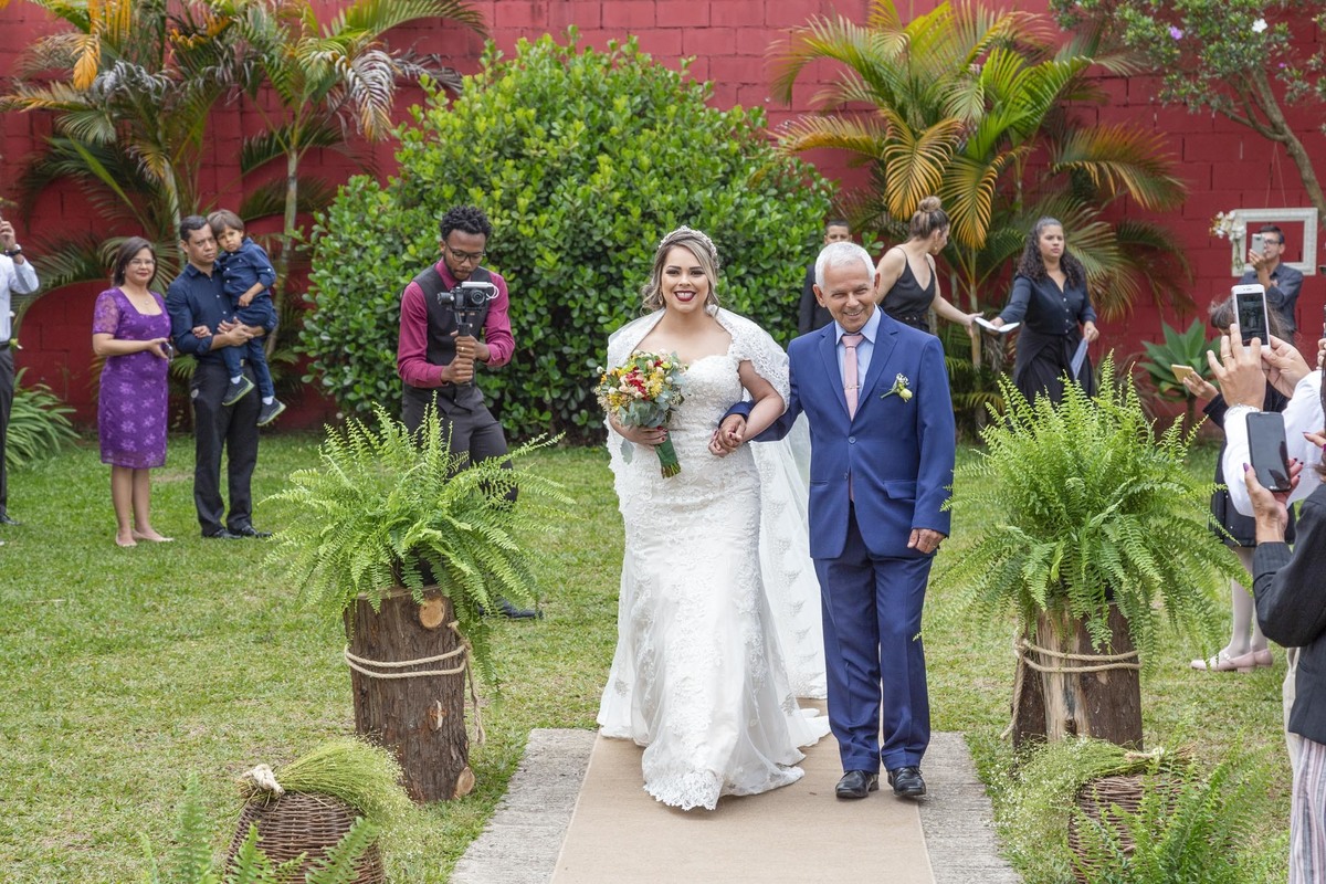
Entrada no noiva, noiva no carro, Casamento em suzano, espaço diungaro, fotografo de casamento, fotografo em suzano, fotografia de casamento, fotografo para casamento, fotografo profissional, decoração de casamento