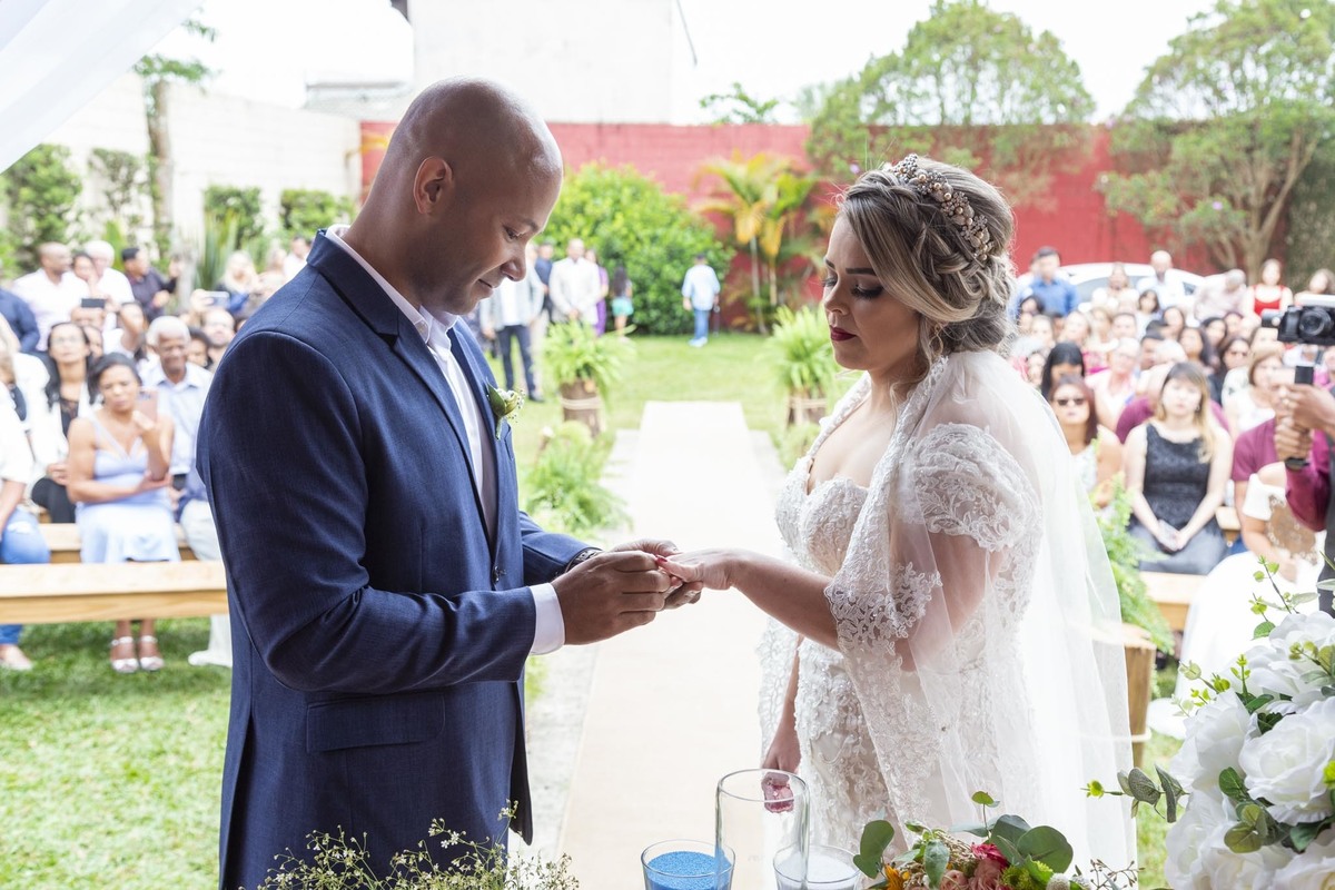 troca das alianças, 
Entrada no noiva, noiva no carro, Casamento em suzano, espaço diungaro, fotografo de casamento, fotografo em suzano, fotografia de casamento, fotografo para casamento, fotografo profissional, decoração de casamento