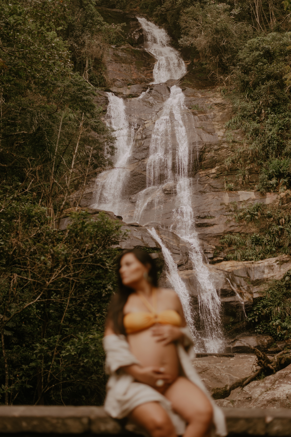 ensaio- gestante-floresta-cachoeira-RJ