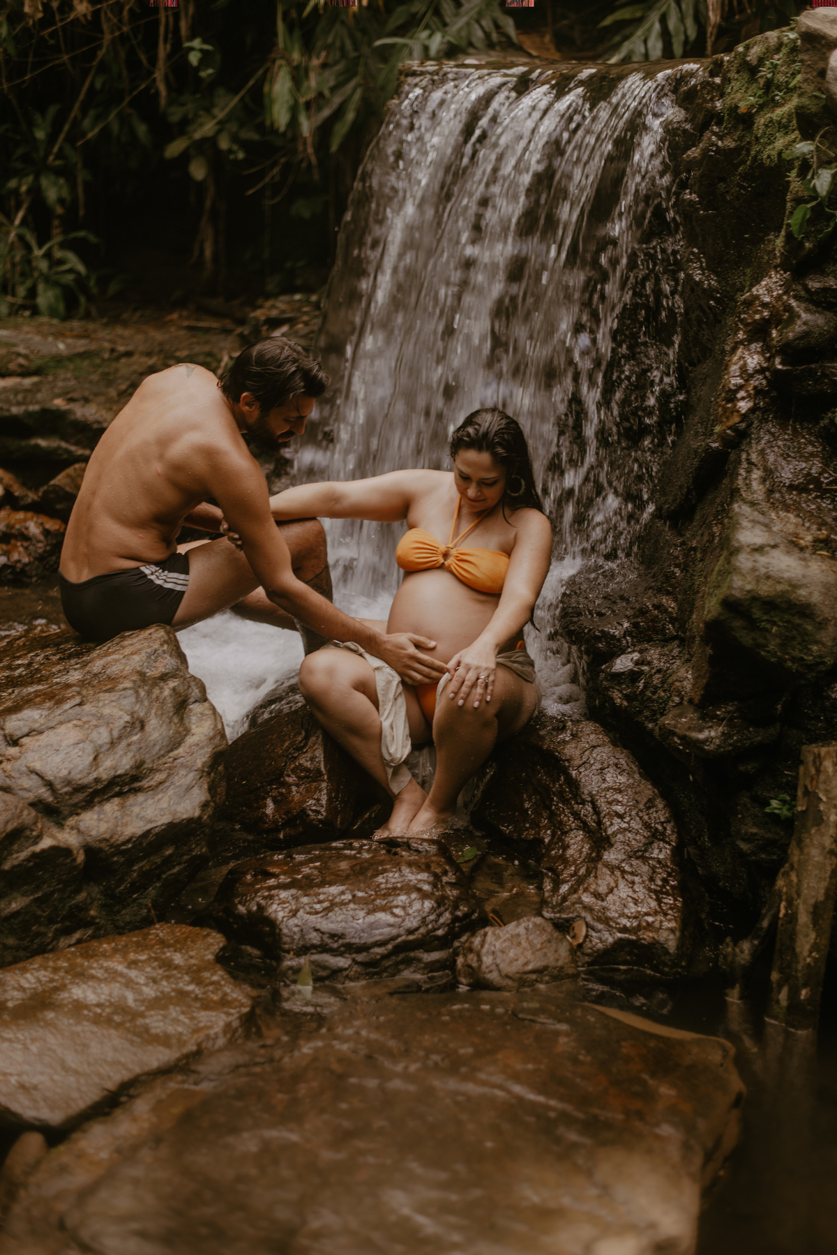 ensaio- gestante-floresta-cachoeira-RJ