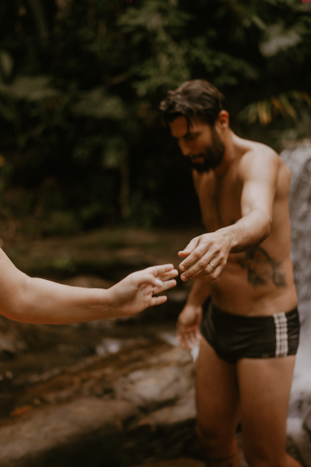 ensaio- gestante-floresta-cachoeira-RJ